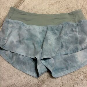 lululemon athletica Seafoam Green Tie-Dye Athletic speed up Shorts sz 4